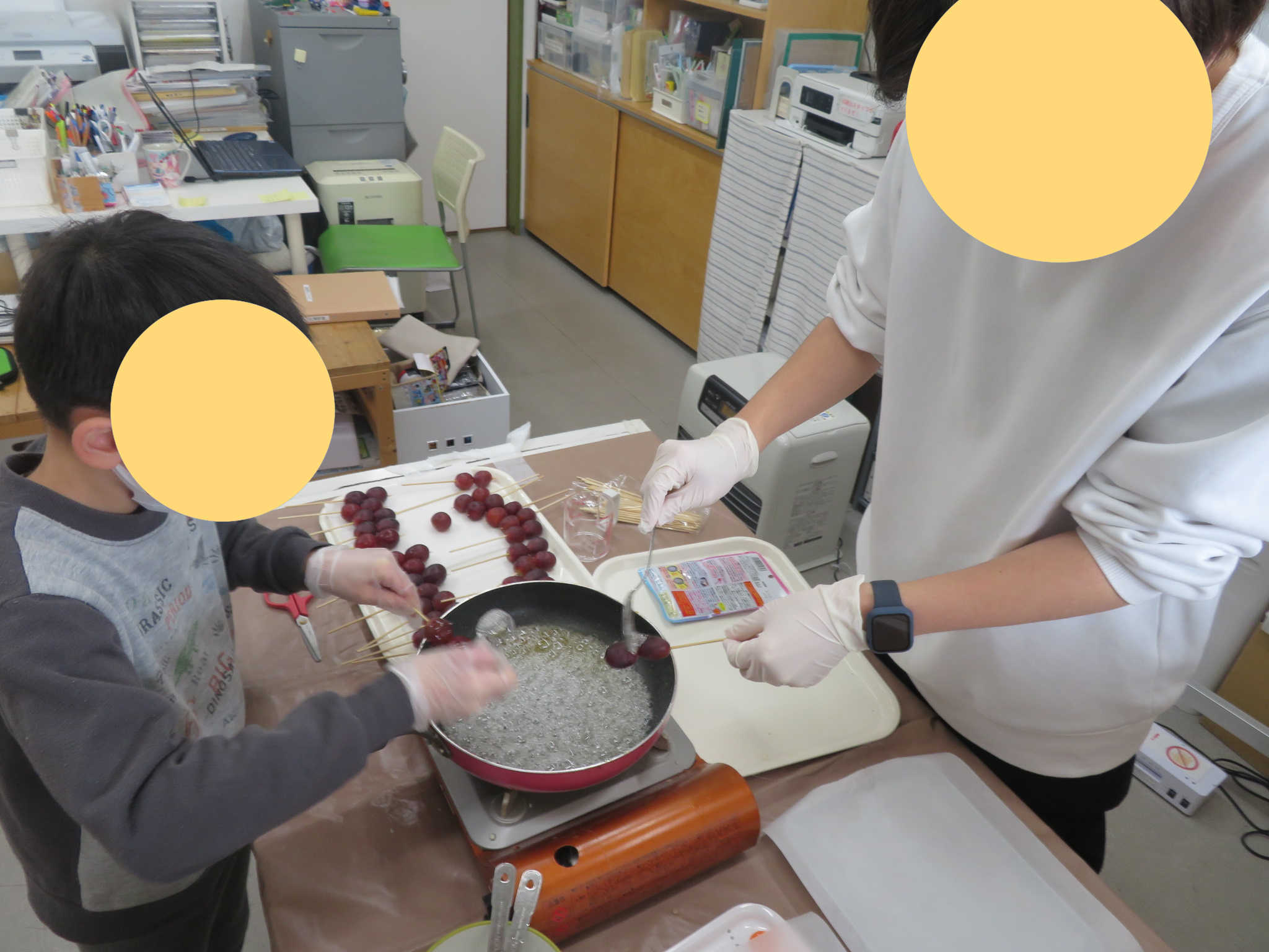 今日はフルーツあめ作りに挑戦！_c0342050_14502503.jpg