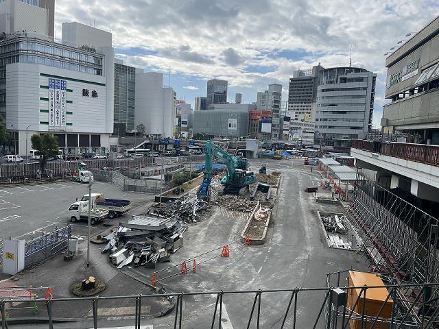 あの時、神戸にこんなものがあった！三ノ宮駅前の「風見鶏」の時計_b0051598_21521749.jpg