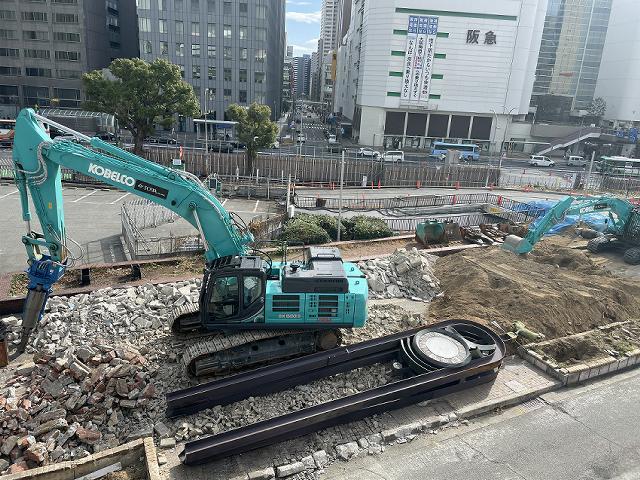 あの時、神戸にこんなものがあった！三ノ宮駅前の「風見鶏」の時計_b0051598_21524883.jpg