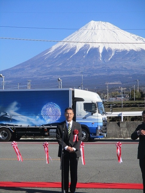 富士市の「走る広告塔」　令和5年度シティプロモーショントラックのお披露目・出発式_f0141310_07242560.jpg