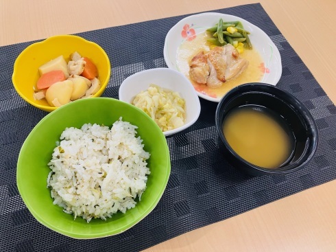 今日のお昼ご飯_d0178056_14042339.jpeg