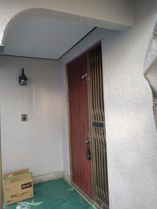 屋根・外壁塗り替え　　～　外壁仕上げ　。_d0165368_08052460.jpg
