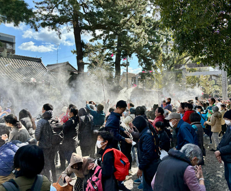 今年も、重要無形文化財の荒ぶる青鬼神様、アメノウズメノミコト達…に会いに_b0397056_18045659.jpg