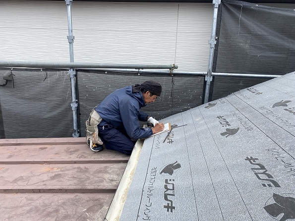 中央区 Hさんの家 屋根の軽量化改修工事　★板金工事_b0418699_17292066.jpg