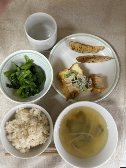 今日の給食_f0059212_06594486.jpeg