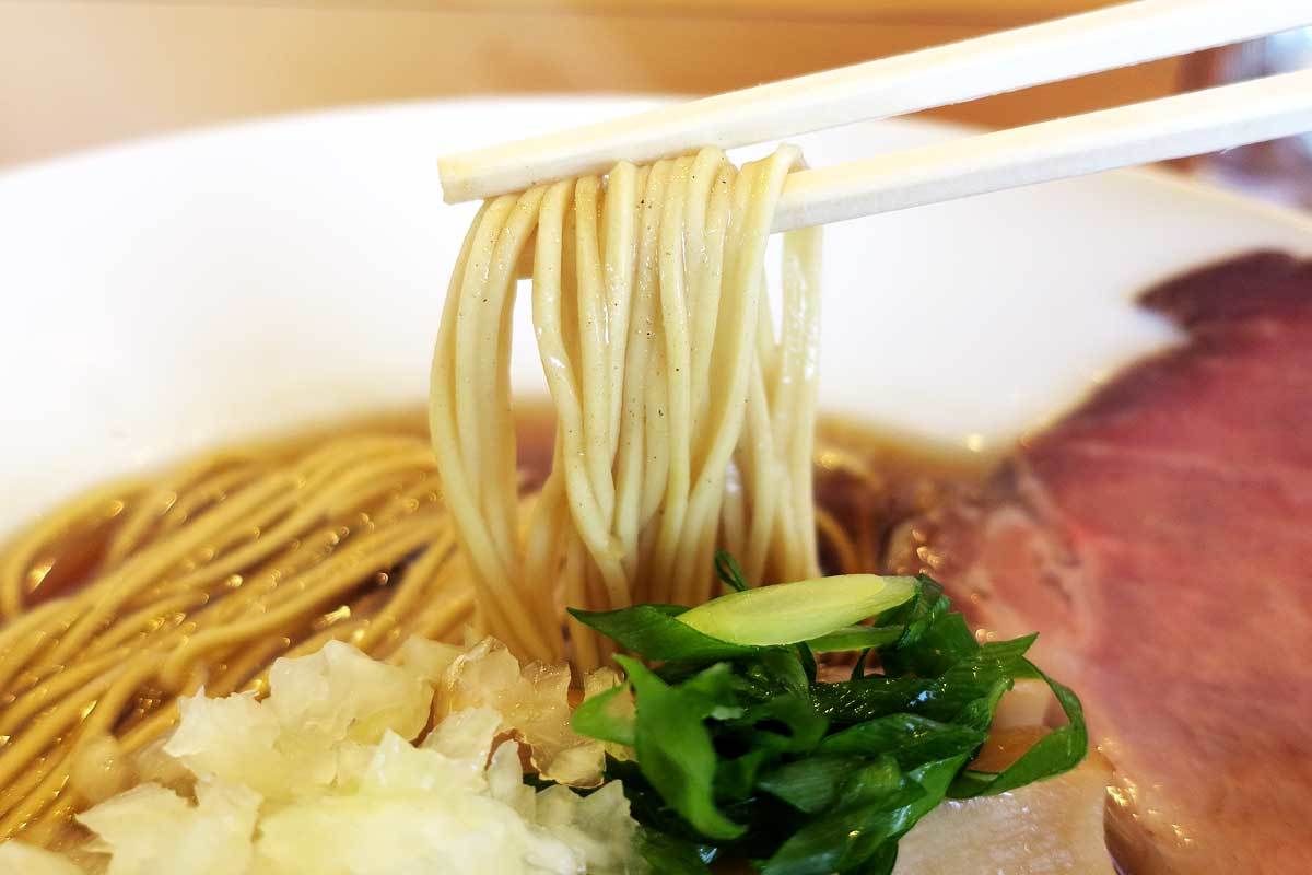  らぁ麺 池島＠西伯郡・大山町 （煮干しとオリーブの醤油らぁ麺＋お茶漬けセット） _f0080612_15314975.jpg