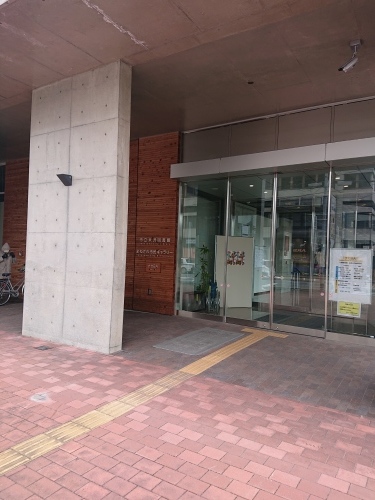 市立米沢図書館_b0341209_19423376.jpg