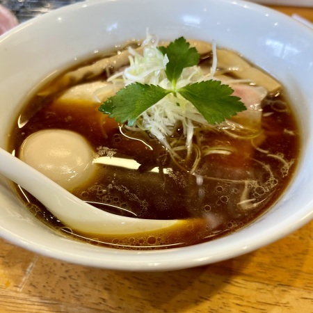 偶に食べたく成る醤油の味がしっかりした此の御店のラーメン（ラーメン：らぁ麺 なか川）_d0245240_20322432.jpeg