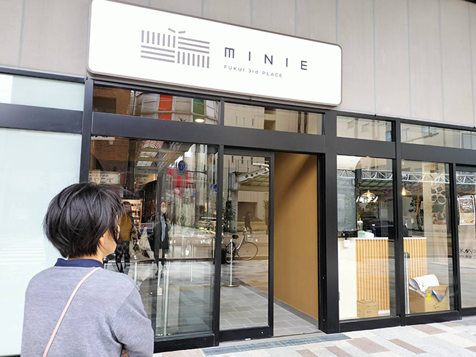 新幹線開通の福井駅周辺歩き「MINIE」編_d0095673_16155968.jpg