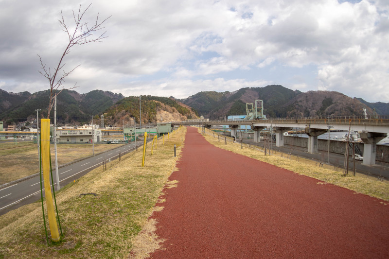 釜石東部地区避難路（グリーンベルト）_a0153950_17484569.jpg