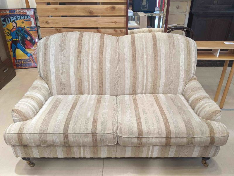 Laura Ashley/ローラアシュレイ】Richmond 2pSofa / リッチモンド 2人掛けソファ  が入荷しました【目黒区|イギリスデザイン|出張買取】ReSALE LOOP : ReSALE LOOP / リセール ループ