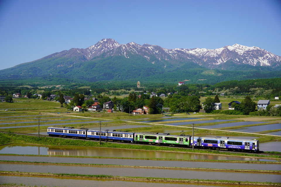 えちごトキめき鉄道ET127系とET122系ー2024年5月18日－ : HIRO☆の鉄旅ブログ