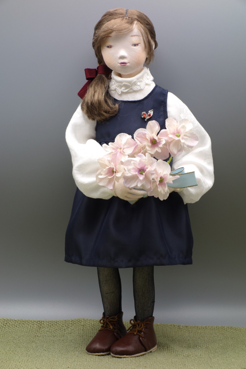 創作人形「赤いブローチ」 - akikoの創作人形