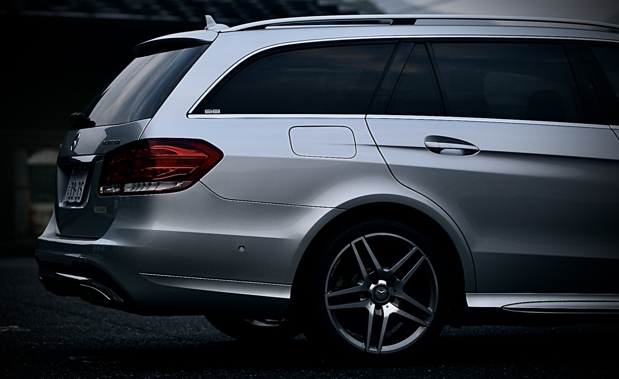 S212 BlueDIRECT E220 Stationwagon  Avantgarde AMG Sports package 2015_b0014152_06112656.jpeg